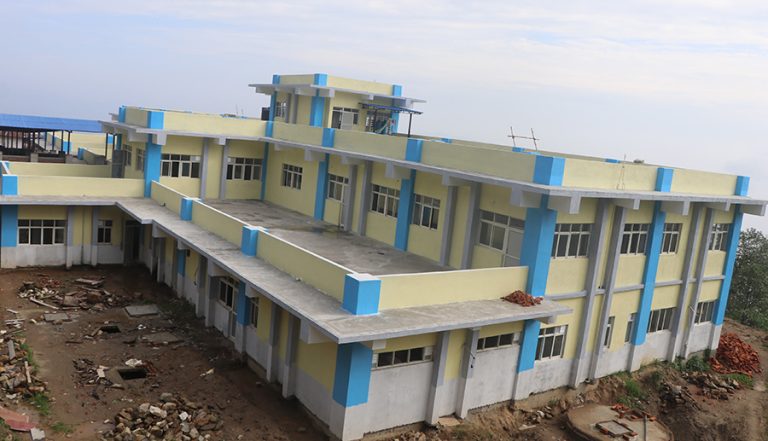 छथर अस्पतालको निमार्ण कार्य अन्तिम चरणमा, बढ्दै स्थानीयको आशा