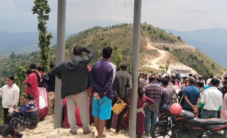 दैलेखमा जिप दुर्घटना : ८ जना घाइते, ३ जना गम्भीर