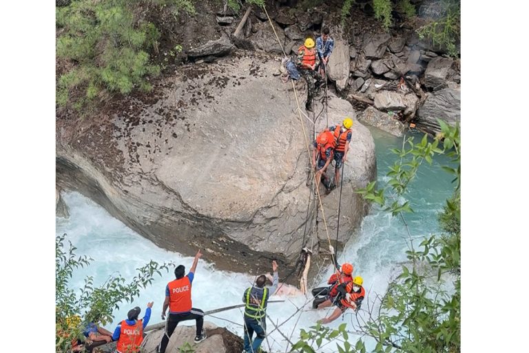 डोल्पामा भेटिएको शव २४ घण्टापछि निकालियो, पहिचान खुल्यो