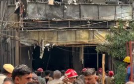 २१ जनाको ज्यान जानेगरी दिल्लीको रेस्टुरेन्टमा कसरी सल्कियो आगो ?
