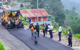 जनश्रमदानबाट खनिएको सडक विश्व बैंकको सहयोगमा कालोपत्रे सुरु