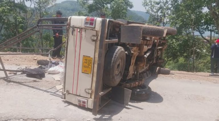 स्याङ्जामा जिप दुर्घटना हुँदा एक जनाको मृत्यु, १८ घाइते