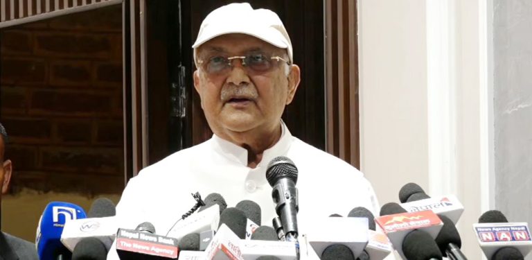 खेलाडी अनुशासन हुनुपर्ने बताउँदै ओलीले दिए पृथ्वी, सूर्य र ब्रह्माण्डको उदाहरण