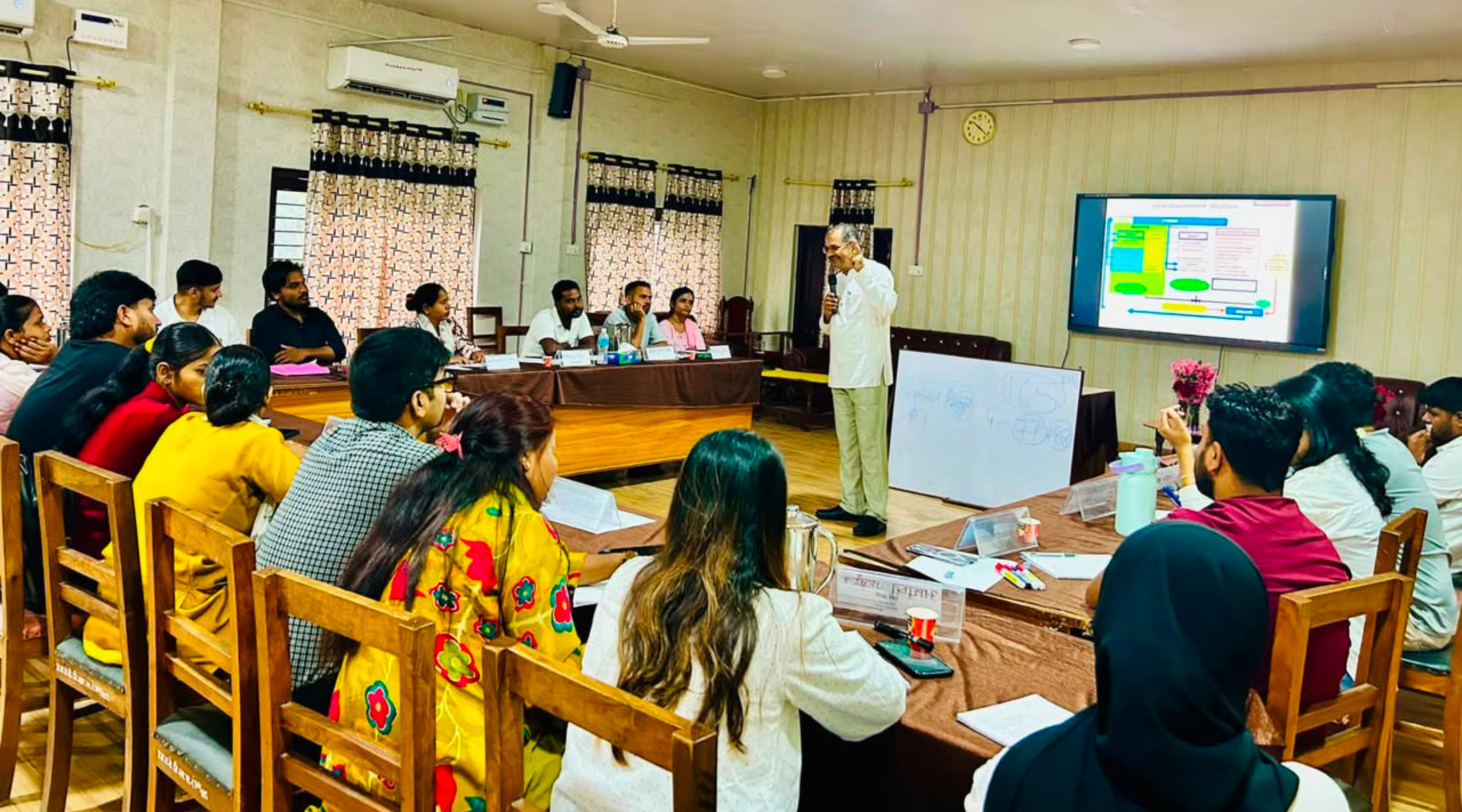 युवालाई रोजगारीको अवसर सिर्जना गर्दै केयू