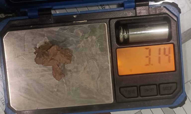 सिरहामा ब्राउन सुगरसहित २ युवक पक्राउ