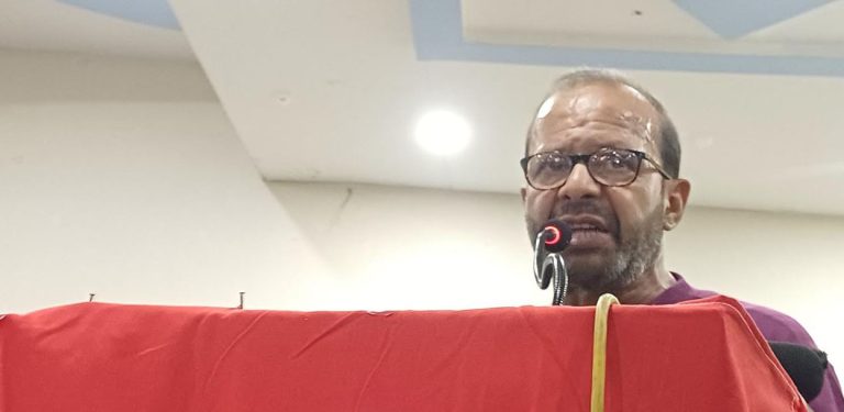 पार्टीमा म भन्ने घमण्ड त्यागौँ, बसेर कुरा गराैं, मिल्छ : डा. मीनेन्द्र रिजाल