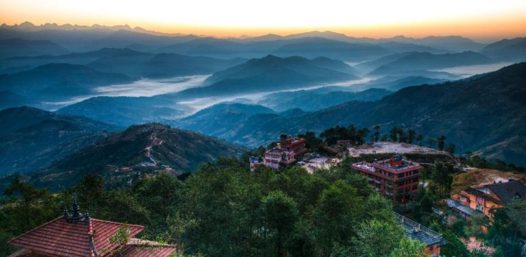 गर्मी छल्ने उत्कृष्ट गन्तव्य हुनसक्छन्, नेपालका यी ११ हिल स्टेशन