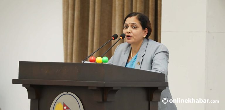 स्वास्थ्य बीमा ऐन संशोधनको तयारी भइरहेको छ : स्वास्थ्यमन्त्री मेहता