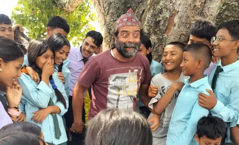सामाजिक विसङ्गतिबारे सचेतना जगाउन ‘सहीछाप’ नाटक मञ्चन