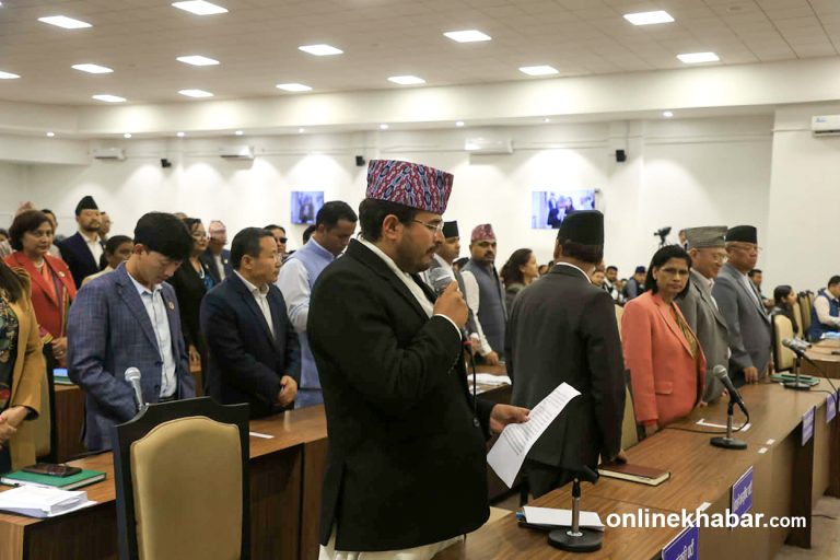 संसदमा आज पनि विपक्षीको विरोध जारी