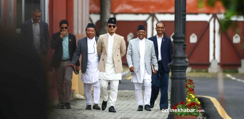 शपथका लागि राष्ट्रपति कार्यालय पुगे सुधन र महावीर (तस्वीरहरू)