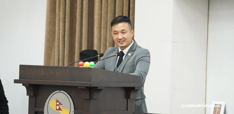 पोशाक खर्च प्रहरीलाई नै दिएर आफैंले खरिद गर्ने प्रक्रिया अघि बढाउँछौं : गृहमन्त्री