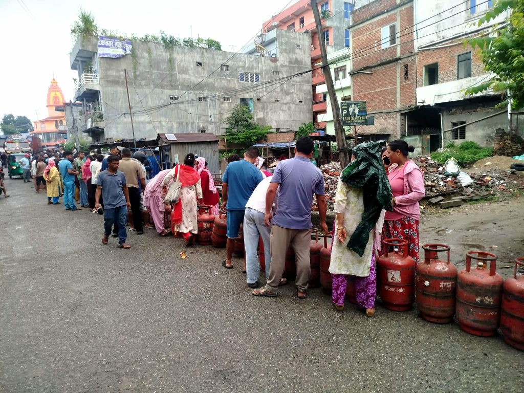 फेरि किन भयो ग्यास अभाव ?