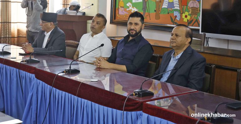 प्रधानमन्त्री र गृहमन्त्रीले काम गरिराख्नुभएको छ, अहिले चर्का कुरा गर्ने समय होइन : रवि लामिछाने
