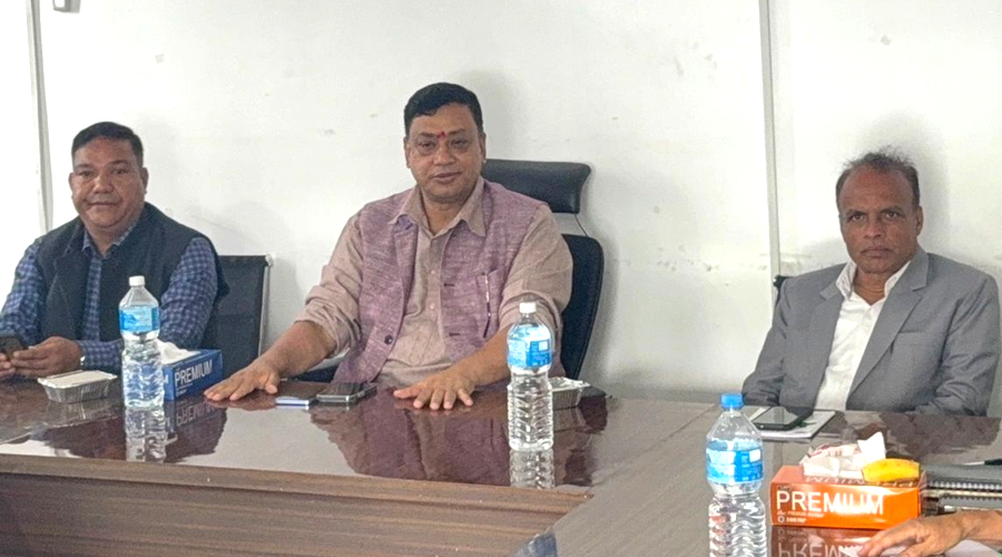 बागमती प्रदेश बजेटको पक्षमा मतदान गर्न सांसदलाई कांग्रेसको ह्वीप