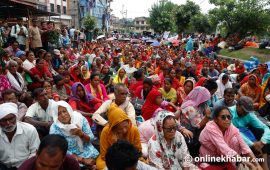 ‘लघुवित्तको ऋण तिर्न मिटरब्याजमा पैसा लिँदा सुकुमवासी भइयो’