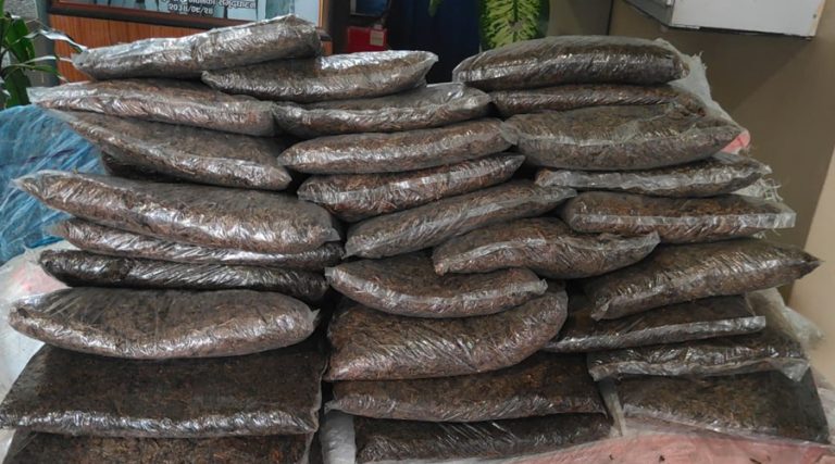 जब कोशीमा मध्यराति ३ सय ८ किलो गाँजा बगिरहेको भेटियो…