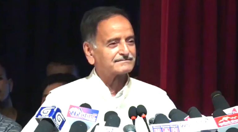 गगनलाई कृष्ण सिटौलाको आग्रह- पार्टी एकताका लागि अकपट बन्नुस्, रोक्नेलाई धकेल्नुस्