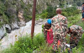 रसुवास्थित भोटेकोशी नदीमा ईभी गाडी खस्यो, चालकसहित बेपत्ता