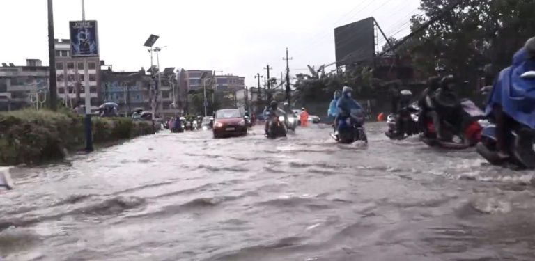काठमाडौंको माइतीघर क्षेत्र जलमग्न