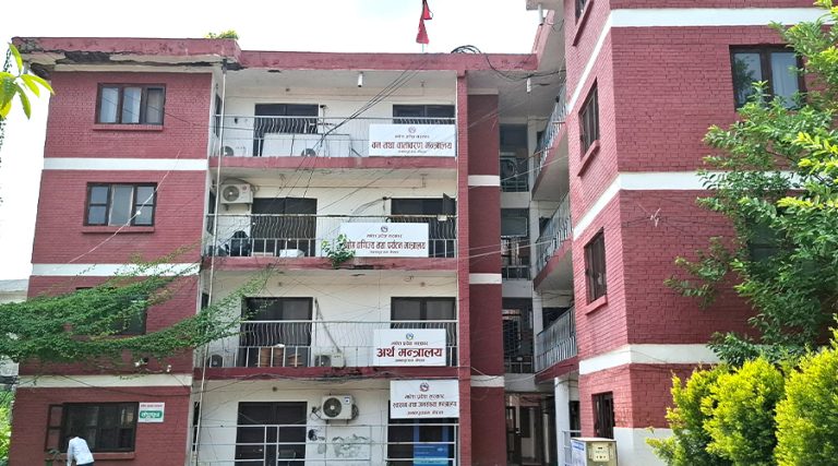 मधेशका ४८ योजनामा रहेको भुक्तानी समस्याको गाँठो फुक्यो