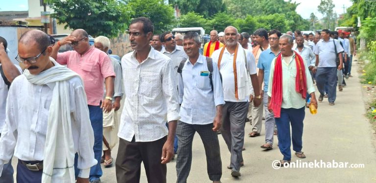 मिटरब्याज पीडितसँग सरकारले सम्झौता गरेपछि साहु-महाजन पनि सडकमा उत्रिए