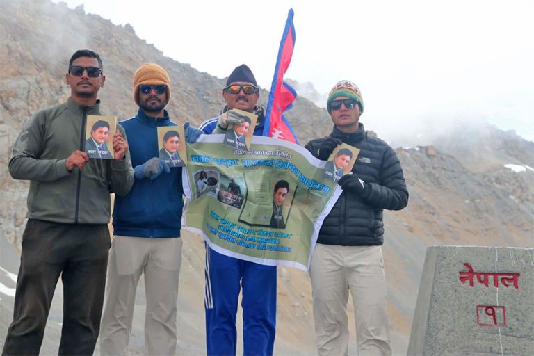 तिङ्करको १ नम्बर सीमा स्तम्भमा ‘नवल खड्का’को विमोचन