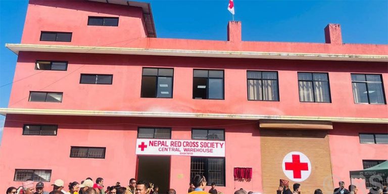 पार्टीमा आवद्ध व्यक्तिलाई नेपाल रेडक्रस सोसाइटीमा निषेध