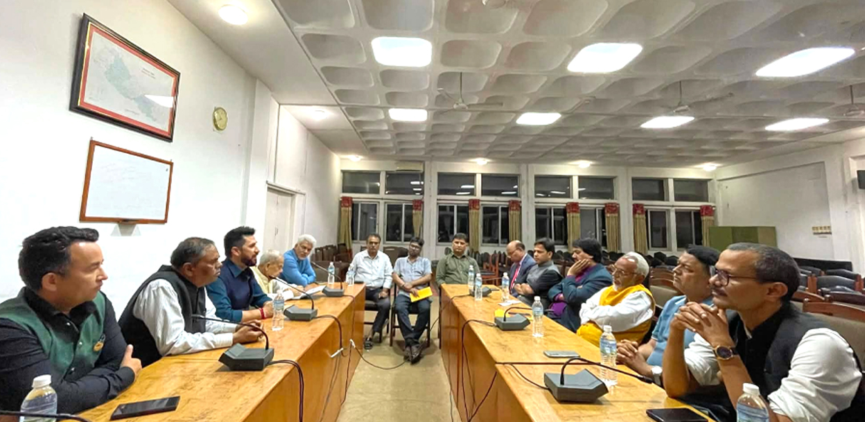 मधेशकेन्द्रित दलसँग छलफल गर्दै रास्वपा सभापति लामिछाने
