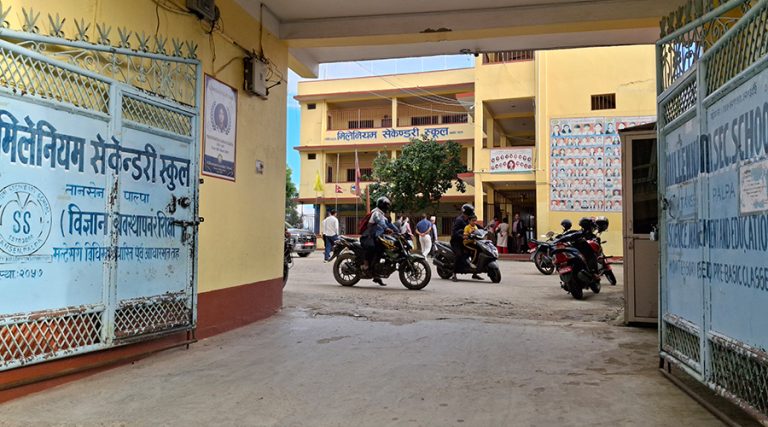 विद्यालयको भान्सामा ग्यासको पाइप फुस्किएर सल्किएको आगोबाट बालिका घाइते