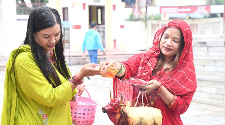 विधिपूर्वक मनाइयो साउने सङ्क्रान्ति