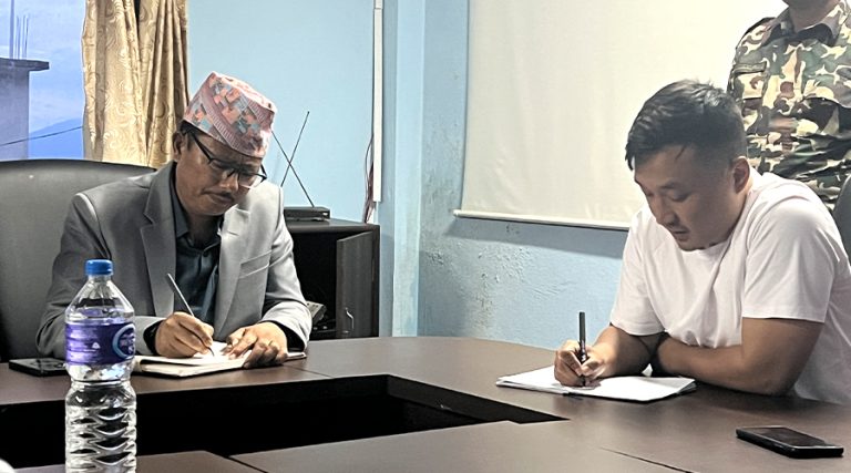 कर्मचारीलाई गृहमन्त्रीको चेतावनी- एक रुपैयाँ खाएको थाहा पाए एक्सनमा उत्रिन्छु