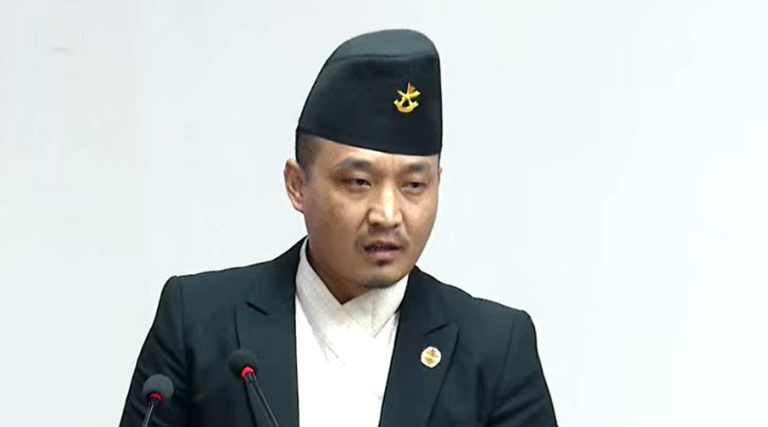 जिल्ला–जिल्ला पुगेर अनुगमन गरिरहेको छु, सुझावका आधारमा काम गर्छु : गृहमन्त्री