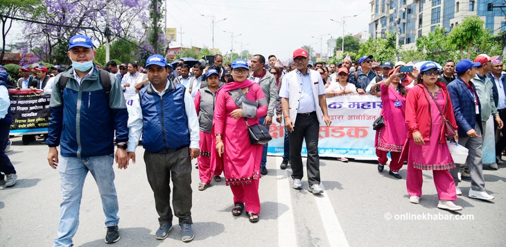 शिक्षक नेतालाई काजमा खटाउन रोक, पढाउनै पर्ने