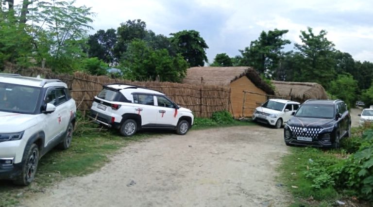 भन्सार कार्यालय नहुँदा ठोरीको पर्यटन संकटमा