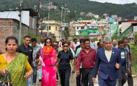 ग्यास उद्योग निरीक्षणमा उद्योगमन्त्री