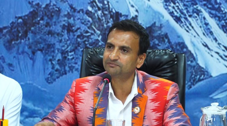 मुलुकभर स्वच्छ खानेपानी आपूर्ति गर्ने कार्ययोजना १५ दिनभित्र पेस गर्न संसदीय समितिको निर्देशन