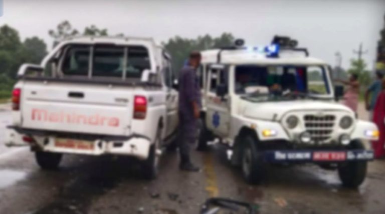 धनुषाधाम नगरपालिकाकी उपमेयर सवार गाडी एम्बुलेन्ससँग ठोक्कियो, ८ जना घाइते