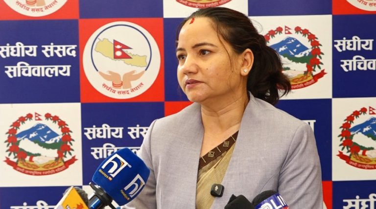 प्रधानमन्त्रीको विरोध होइन, जिम्मेवार बनाउन खोजेका हौं : कांग्रेस प्रमुख सचेतक थापा
