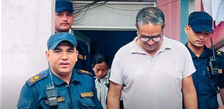 पत्रकार भण्डारी कारागार चलान