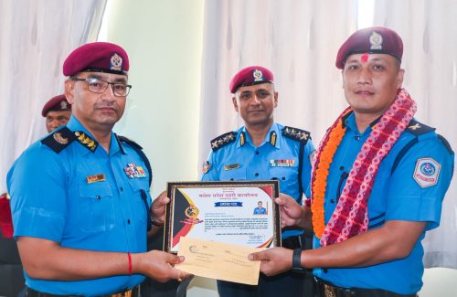 मधेशको ‘बेस्ट प्रोभिन्स पुलिस अफ द मन्थ’ बने सिरहाका इन्स्पेक्टर विशाल