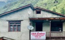 शिक्षक खोज्दै पालिका कार्यालय पुगे विद्यार्थी