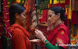 साउन लागेसँगै इन्द्रचोकको पोते बजारमा भ्याइ नभ्याइ (तस्वीरहरू)