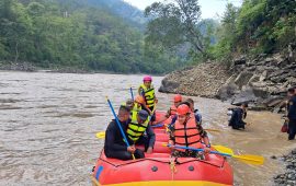 कर्णालीमा खसेको गाडी खोज्न सोनार क्यामरा र म्याग्नेटसहितको गोताखोर टोली परिचालन
