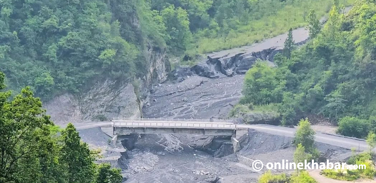 गुल्मीको डहरेखोलामा पक्की पुल सञ्चालनमा, जोखिमपूर्ण यात्रा गर्नुपर्ने बाध्यता अन्त्य