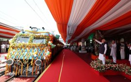भारतमा गुड्यो पहिलो हाइड्रोजन ट्रेन
