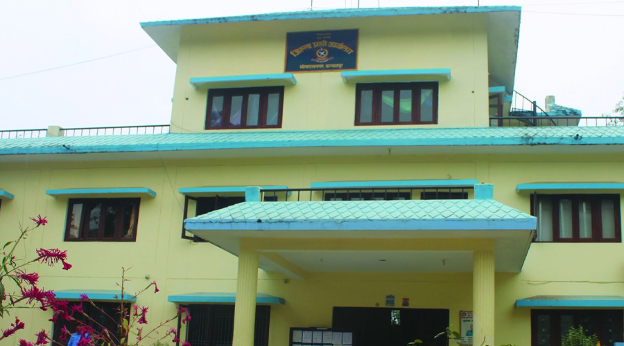 कञ्चनपुरमा आफ्नै पालिकामा कार्यरत असईसहितका ११ प्रहरी जिल्ला झिकाइए
