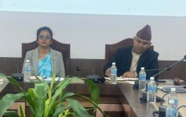 तत्काल बजार भाउ घटाउन व्यवसायीलाई उद्योगमन्त्रीको निर्देशन