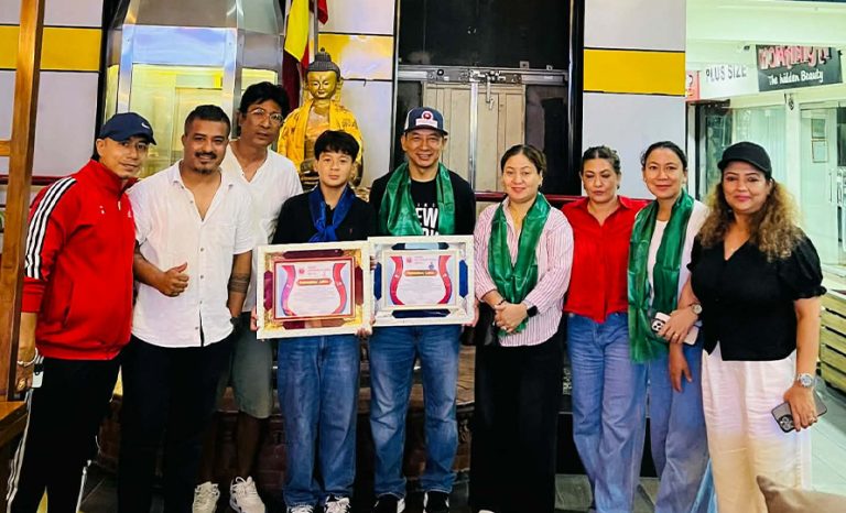 कराते च्याम्पियन सुनिल र उदीयमान याङतेनलाई मम्स इन्टरनेसनल नेपालको सम्मान