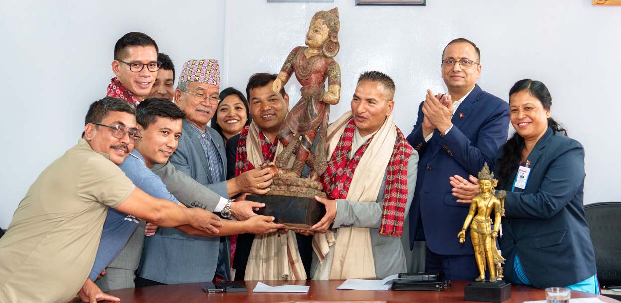 अमेरिकाबाट स्वदेश ल्याइयो दुई ऐतिहासिक पुरातात्विक मूर्ति